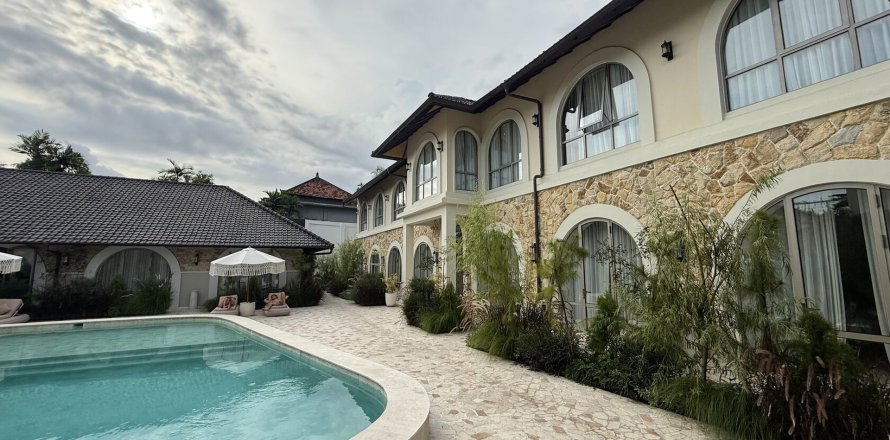 MAISON BOHEME in Denpasar, Bali (10561)