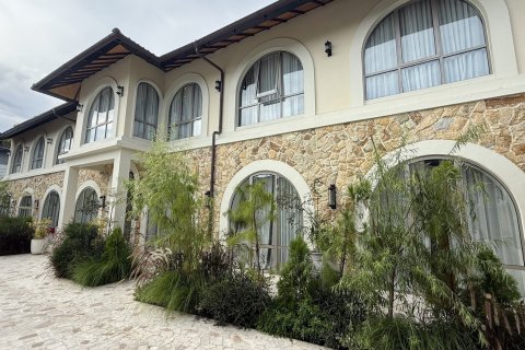 MAISON BOHEME in Denpasar, Bali (10561) 5