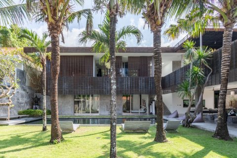 4 bedrooms Villa in Seminyak, Badung, Bali (4515)