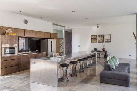 4 bedrooms Villa in Seminyak, Badung, Bali (4515) 11