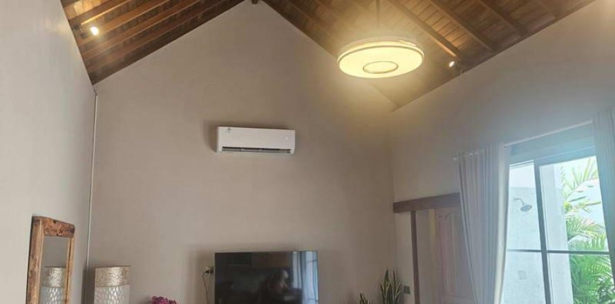 Вилла с 2 спальнями в Джимбаран, Бадунг,  (9194)