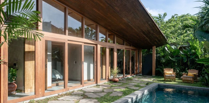 4 bedrooms House in Pecatu, Badung, Bali (15778)