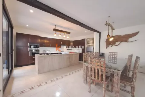 5 bedrooms Villa in Kerobokan, Badung, Bali (13191) 10