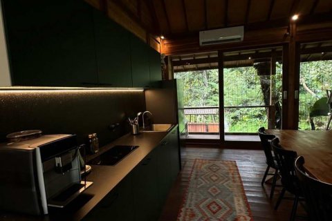 Вилла с 4 спальнями в Табанан,  (9972) 7