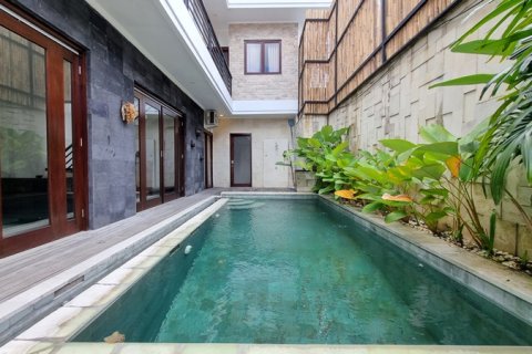 3 bedrooms Villa in Kerobokan, Badung,  (9352) 9