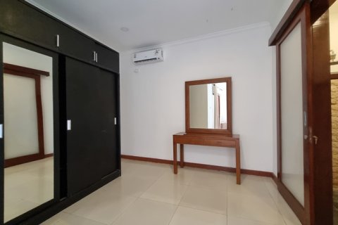 3 bedrooms Villa in Kerobokan, Badung,  (9352) 4