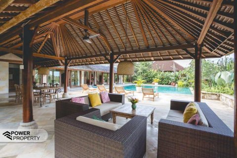 Вилла с 4 спальнями в Табанан,  (8452) 9