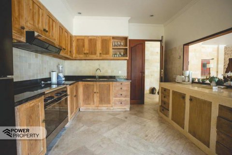 Вилла с 4 спальнями в Табанан,  (8452) 15