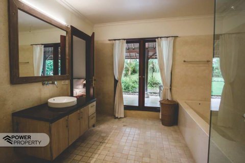 Вилла с 4 спальнями в Табанан,  (8452) 27