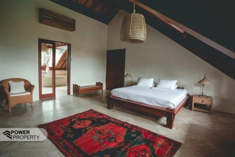 Вилла с 4 спальнями в Табанан,  (8452) 20