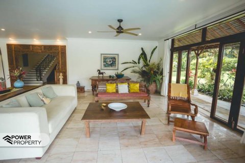 Вилла с 7 спальнями в Табанан,  (8453) 26