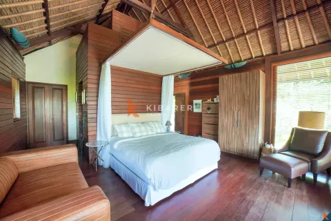 Вилла с 4 спальнями в Джимбаран, Бадунг, Бали (12623) 19
