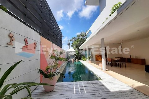 4 bedrooms Villa in Kerobokan, Badung, Bali (2539) 3