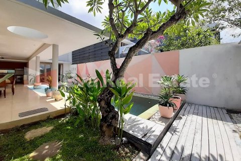 4 bedrooms Villa in Kerobokan, Badung, Bali (2539) 5