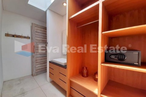 4 bedrooms Villa in Kerobokan, Badung, Bali (2539) 20