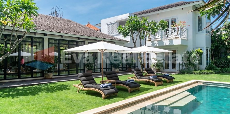 5 bedrooms Villa in Seminyak, Badung, Bali (2538)