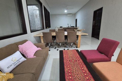 Коммерческая недвижимость с 8 спальнями в Денпасар,  (9405) 1