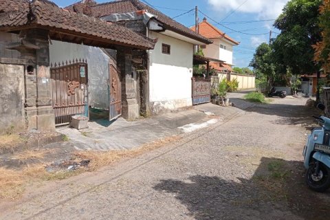 Дом с 4 спальнями в Джимбаран, Бадунг,  (9407) 1