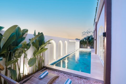 Вилла с 4 спальнями в Цемаги, Менгви, Бадунг,  (9404) 10