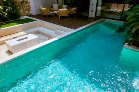 ЖК VILLA RUBY AND BLUE SAPPHIRE в Керобокан, Бадунг,  (9932) 3