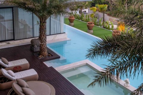 6 bedrooms Villa in Pecatu, Badung, Bali (15483)