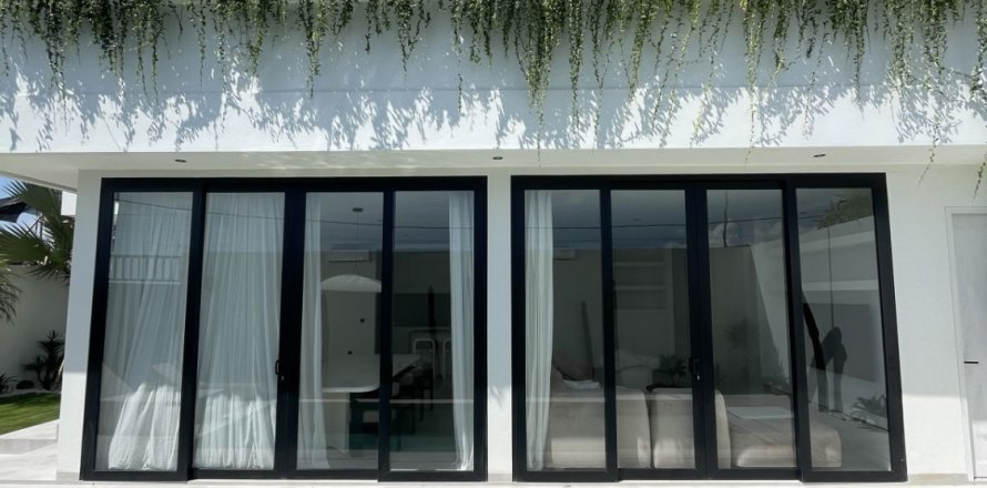 3 bedrooms Villa in Kerobokan, Badung, Bali (15631)