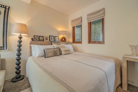5 bedrooms House in Munggu, Mengwi, Badung, Bali (15653) 10