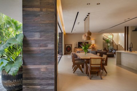 4 bedrooms House in Canggu, Badung, Bali (15630) 13