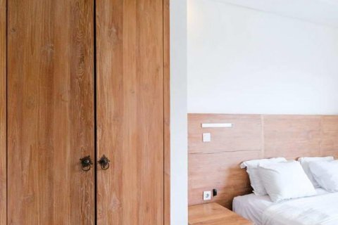 Вилла с 3 спальнями в Переренан, Менгви, Бадунг,  (9977) 22