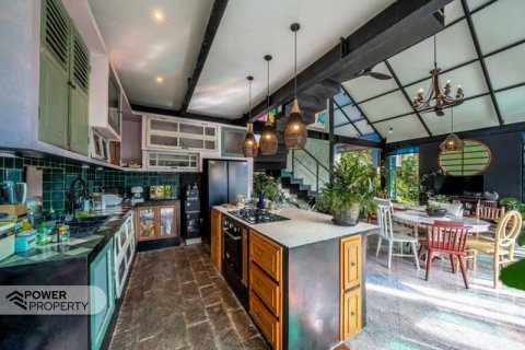 Вилла с 3 спальнями в Южная Кута, Бадунг,  (9976) 18