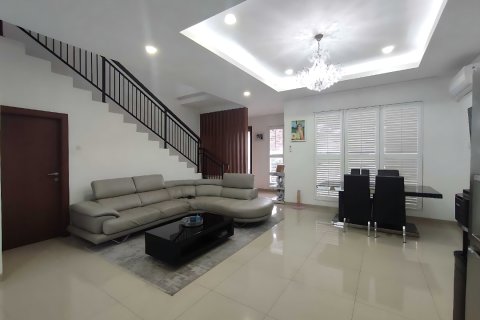 Дом с 3 спальнями в Денпасар, (9980) 2