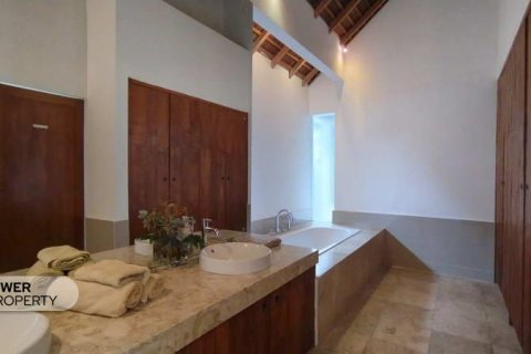 3 bedrooms Villa in Tampaksiring, Gianyar, (9979) 4