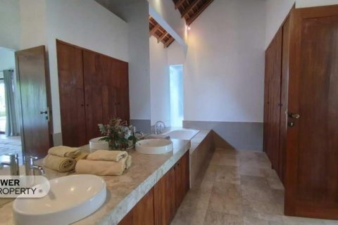 3 bedrooms Villa in Tampaksiring, Gianyar, (9979) 28