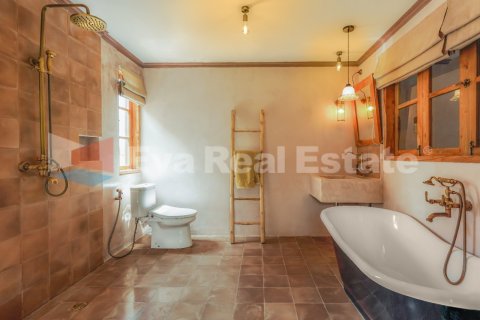 3 bedrooms Villa in Tibubeneng, Badung, Bali (2384) 16