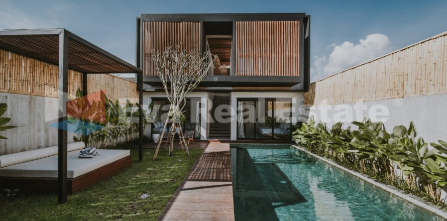 4 bedrooms Villa in Tibubeneng, Badung, Bali (2385)