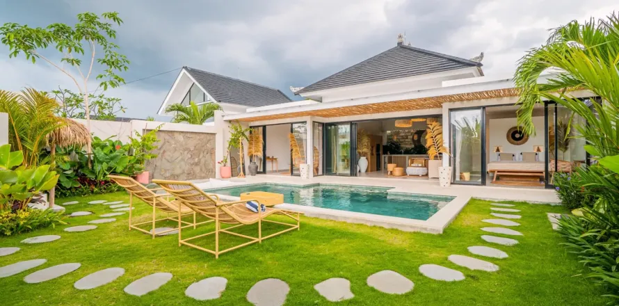 2 bedrooms Villa in Kerobokan, Badung, Bali (11015)