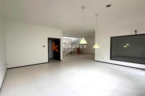 Вилла с 4 спальнями в Керобокан, Бадунг, Бали (12593) 17