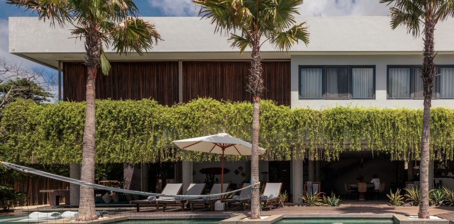 9 bedrooms Villa in Pecatu, Badung, Bali (15795)