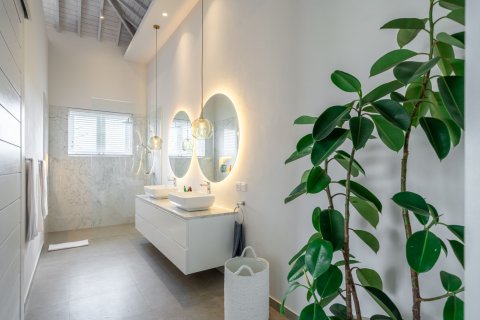 4 bedrooms Villa in Canggu, Badung, Bali (15792) 16