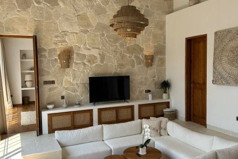 3 bedrooms Villa in Pecatu, Badung, Bali (15110) 2