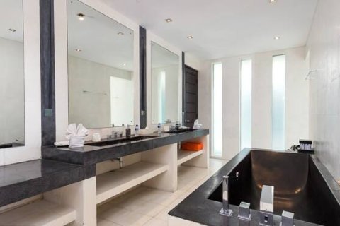 5 bedrooms Villa in Seminyak, Badung, Bali (15150) 3