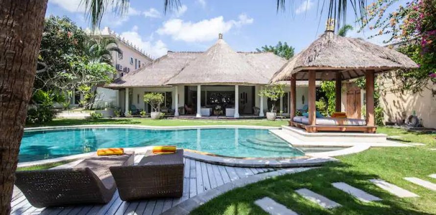 5 bedrooms Villa in Seminyak, Badung, Bali (15151)