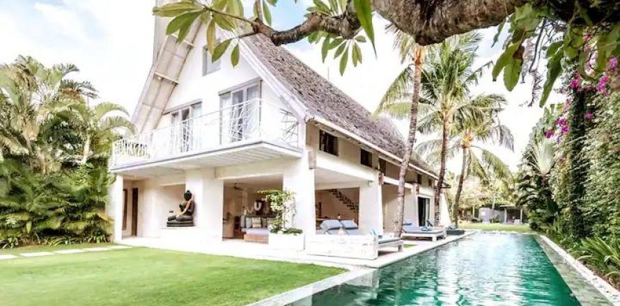 5 bedrooms Villa in Seminyak, Badung, Bali (15149)