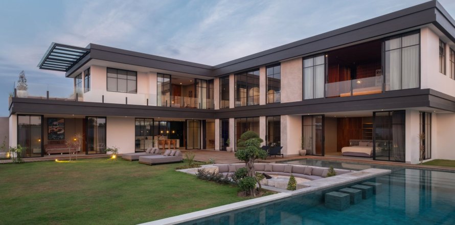 5 bedrooms Villa in Kerobokan, Badung, Bali (15815)