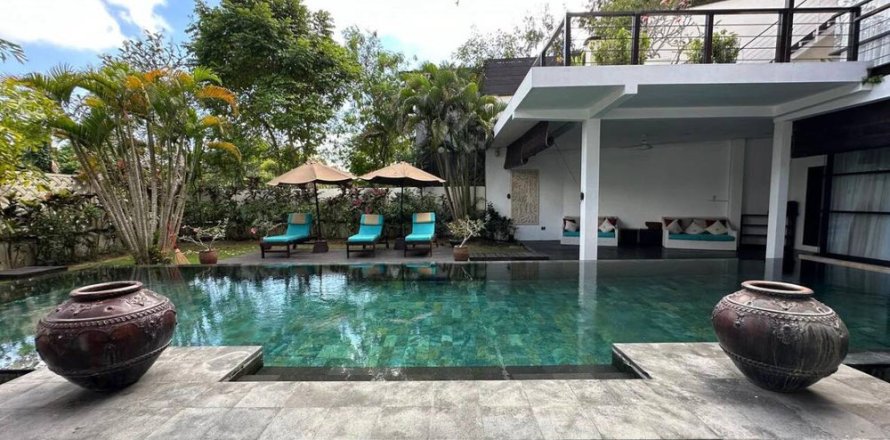 4 bedrooms Villa in Jimbaran, Badung, Bali (14868)