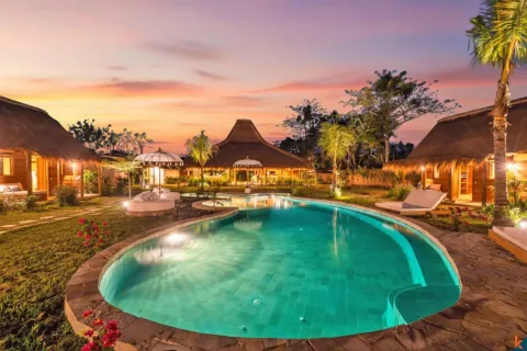 4 bedrooms Villa in Kuta, Badung, Bali (11101)