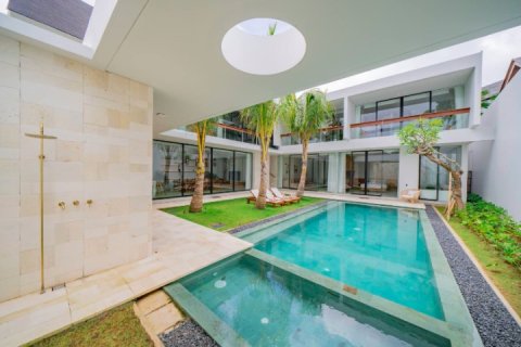 Вилла с 4 спальнями в Чангу, Бадунг,  (10059) 3