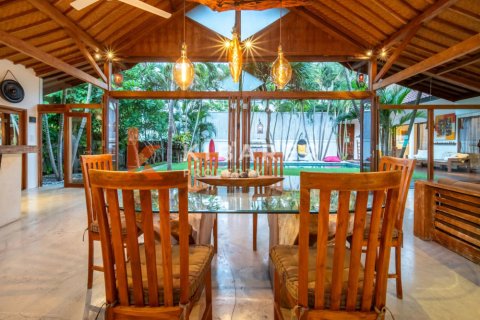 3 bedrooms Villa in Kerobokan, Badung, Bali (12473) 4