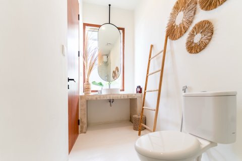 109m2 Villa in Dalung, Badung, Bali (10234) 22