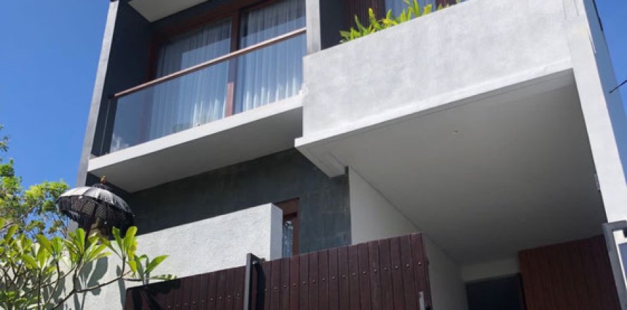 3 bedrooms Villa in South Kuta, Badung, Bali (14979)